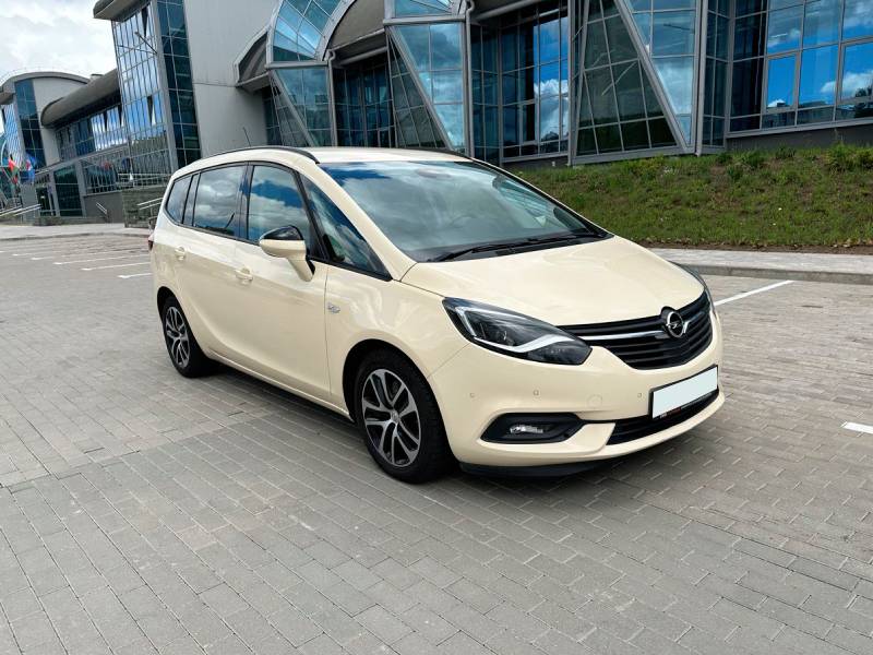 Opel Zafira 2019 — фото 4