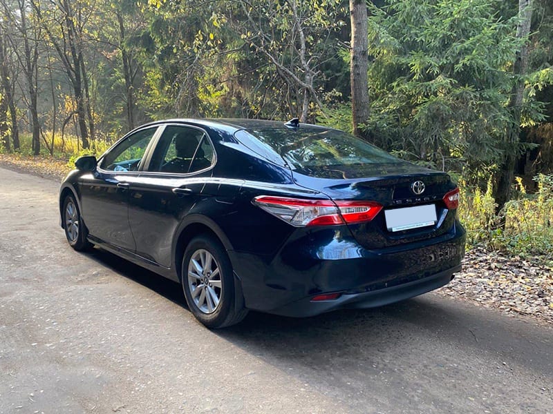 Toyota Camry 2018 — фото 4