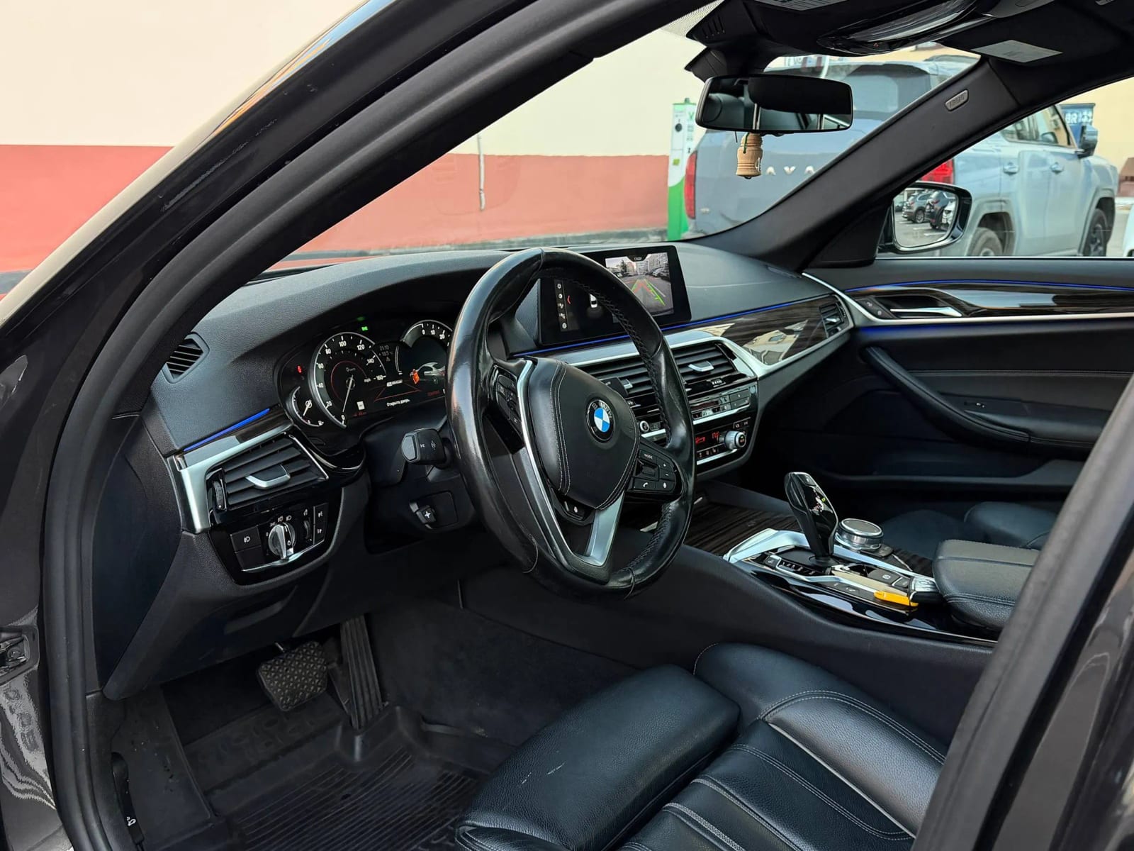 BMW 5 серия 2020 — аренда от 500 Br/сутки
