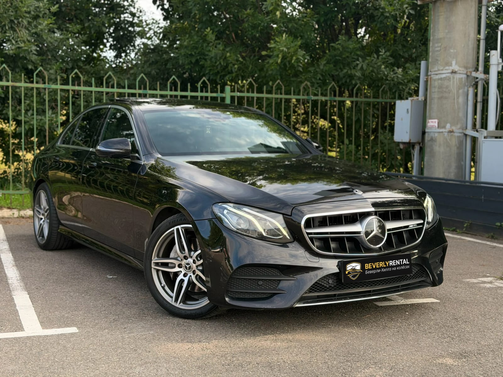 Mercedes-Benz E-Class 2018 — аренда от 490 Br/сутки