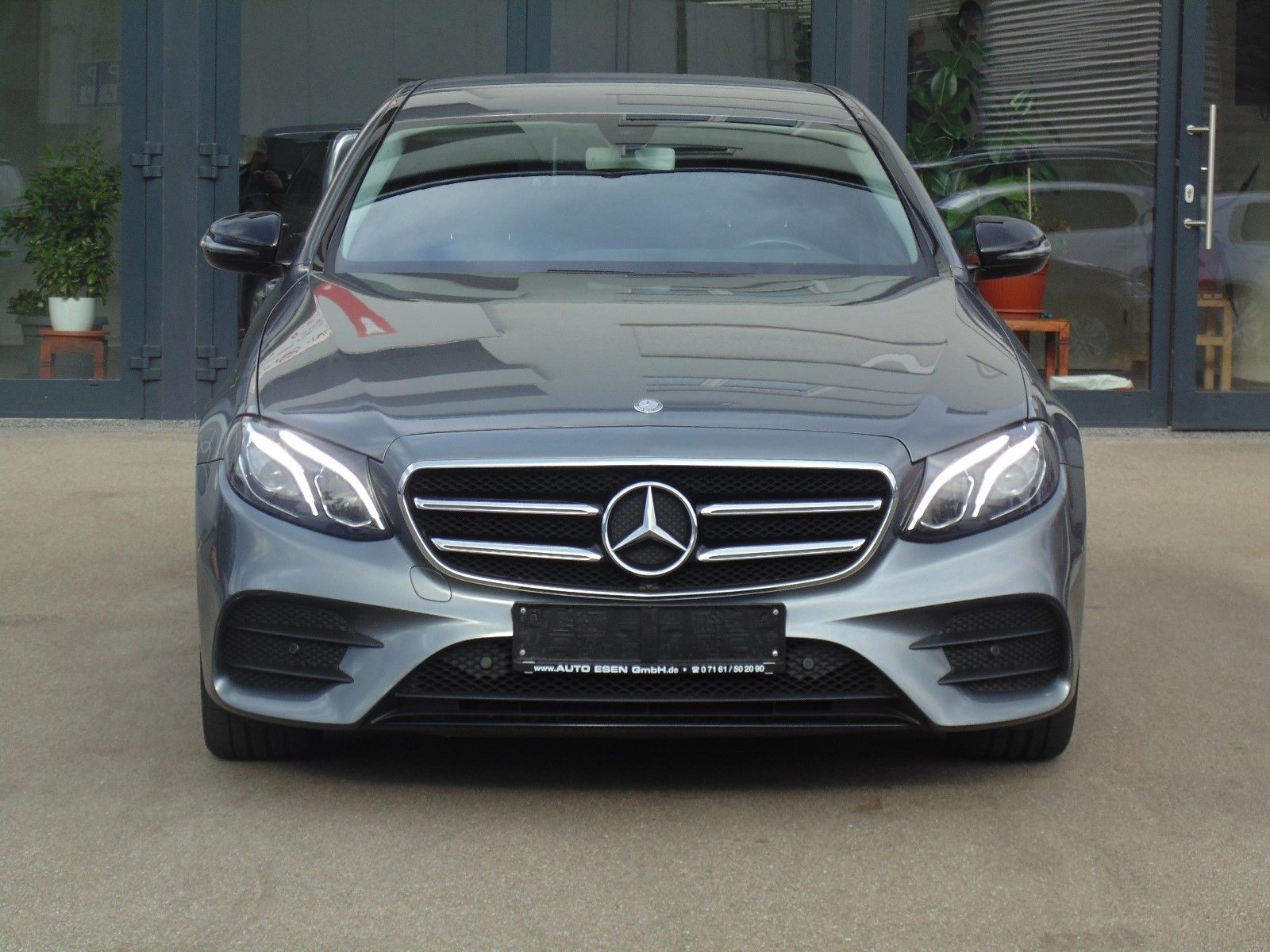Mercedes-Benz E 220 AMG 2017 — фото 4