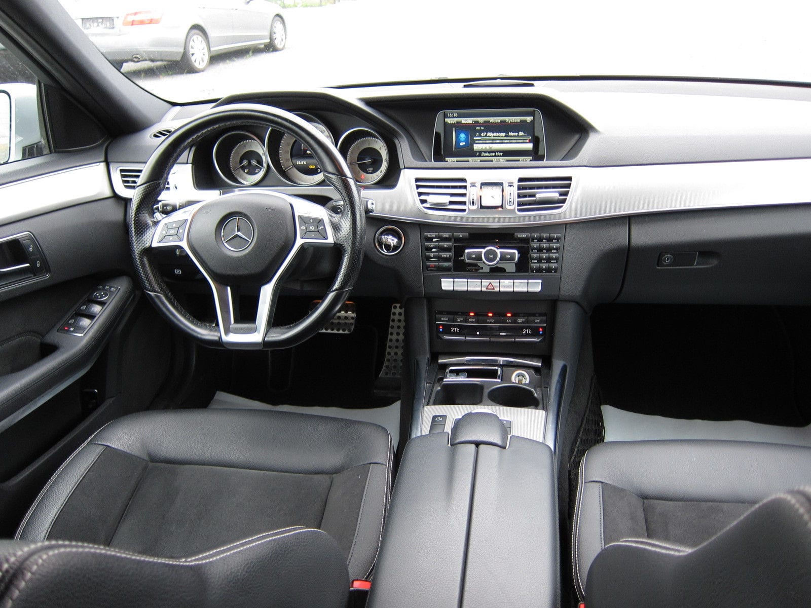 Mercedes-Benz E250 AMG — фото 4
