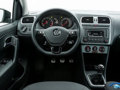 Volkswagen Polo 2017 — фото 2
