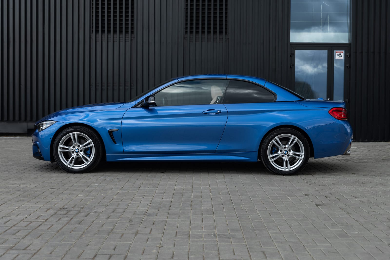BMW 4 Series Cabrio xDrive M Package 2018 — фото 3