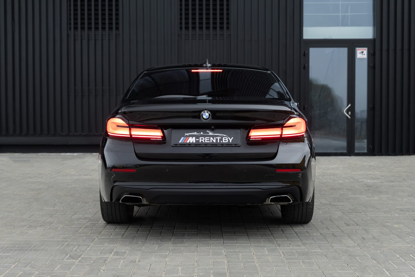 BMW 5 Series 530i xDrive 2021 — фото 3