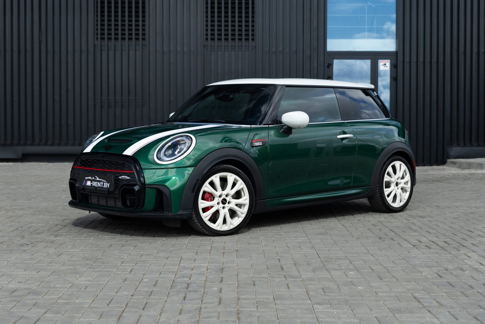 MINI Cooper JCW 60 Years Edition 2022 — аренда от 530 Br/сутки