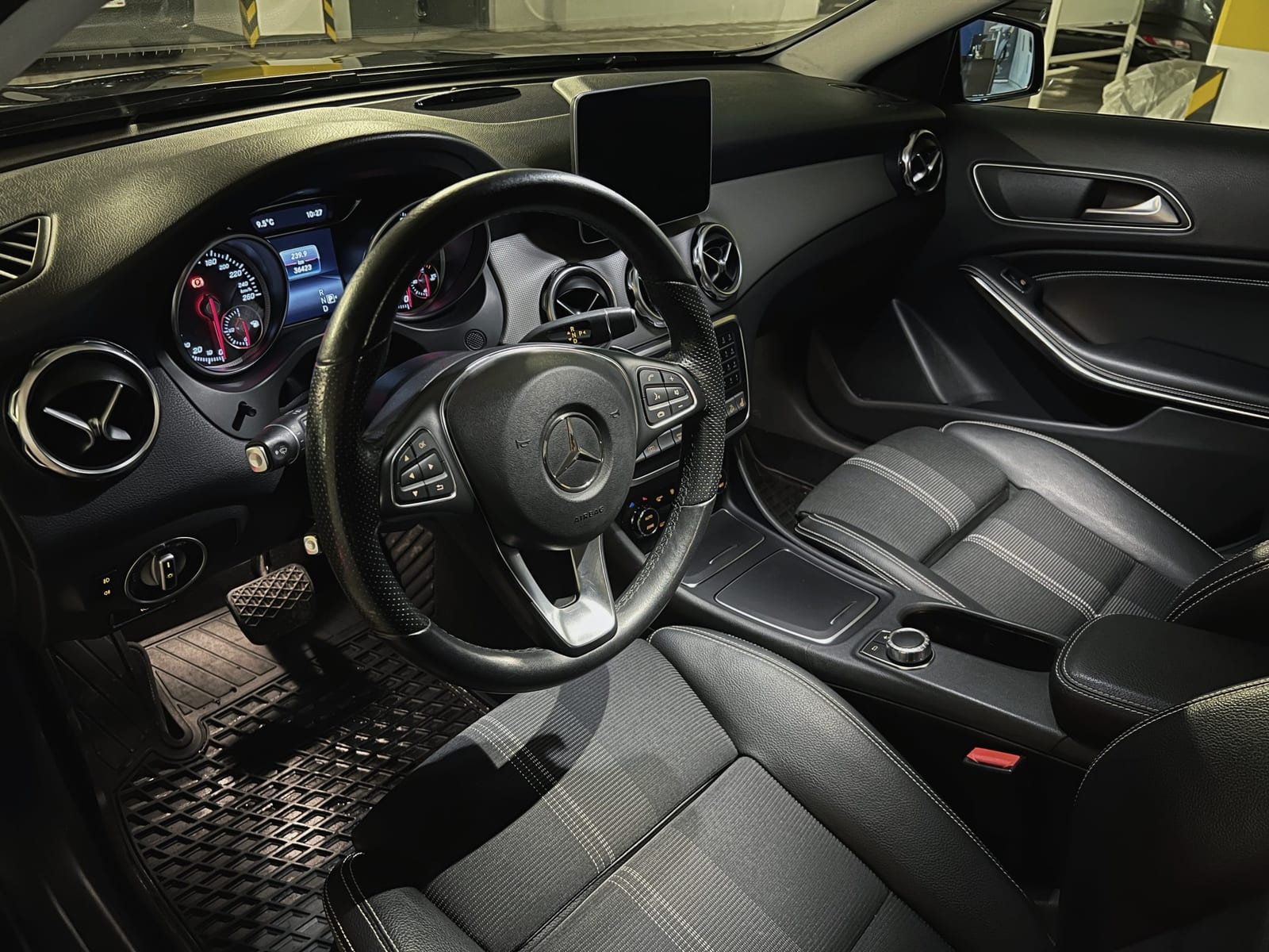Mercedes-Benz GLA 250 4MATIC 2018 — фото 4