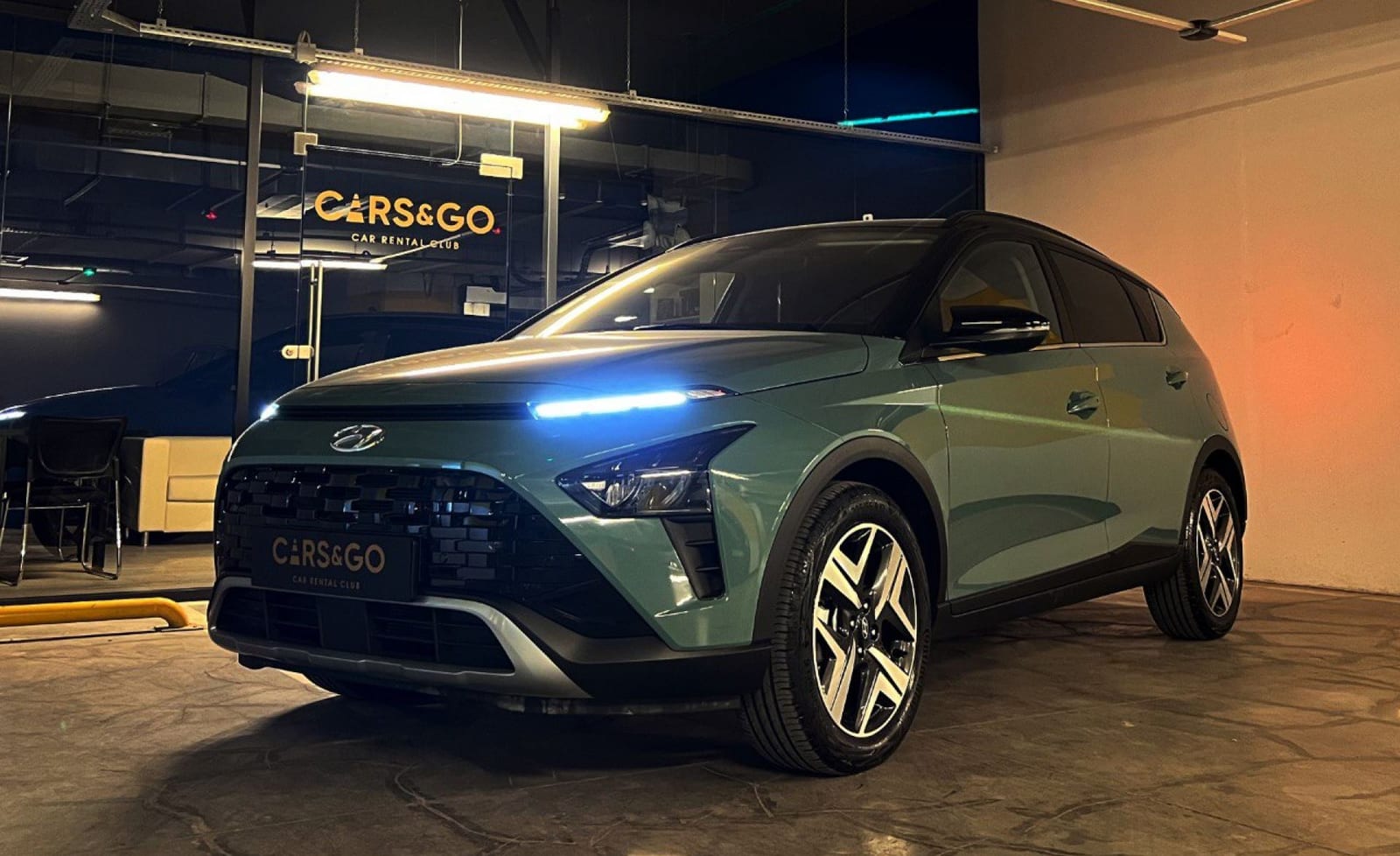 Hyundai Bayon 2023 — аренда от 26000 Br/сутки