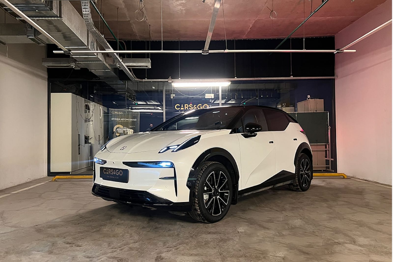 Zeekr X 2023 — аренда от 45000 Br/сутки