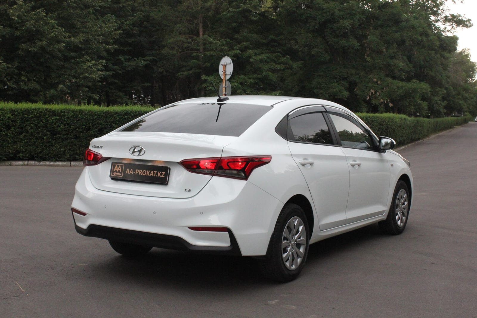 Hyundai Accent 2018 — фото 2