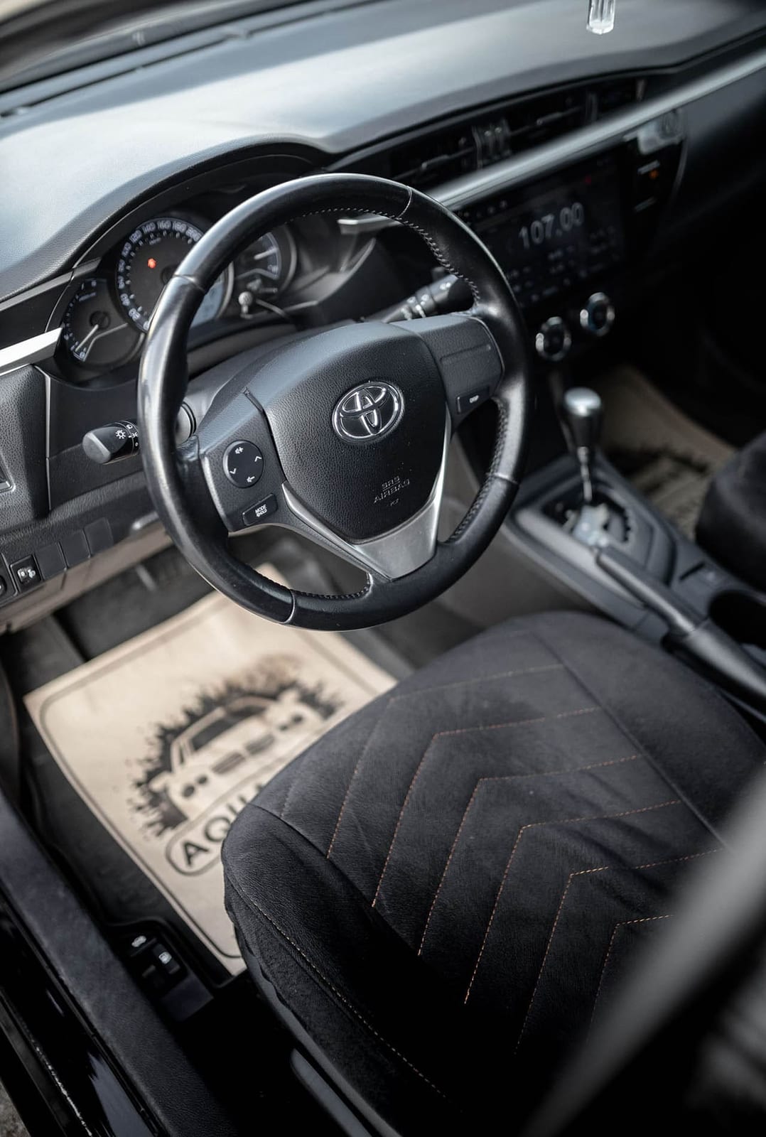 Toyota Corolla 2015 — фото 4