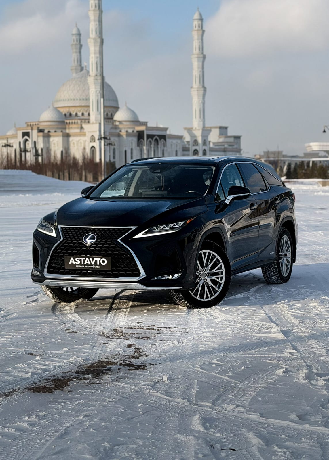 Lexus RX 450hL 2021 — аренда от 80000 ₸/сутки