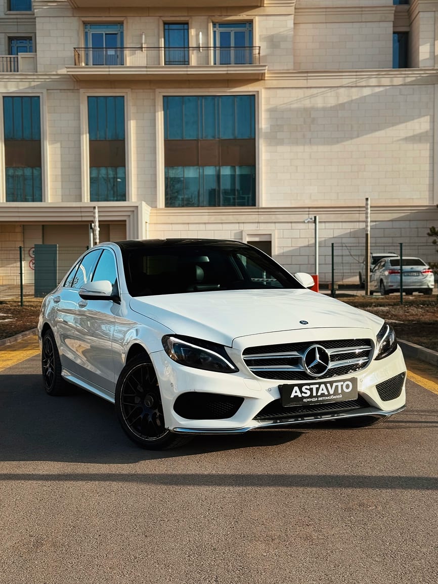 Mercedes-Benz C250 2017 — аренда от 40000 Br/сутки
