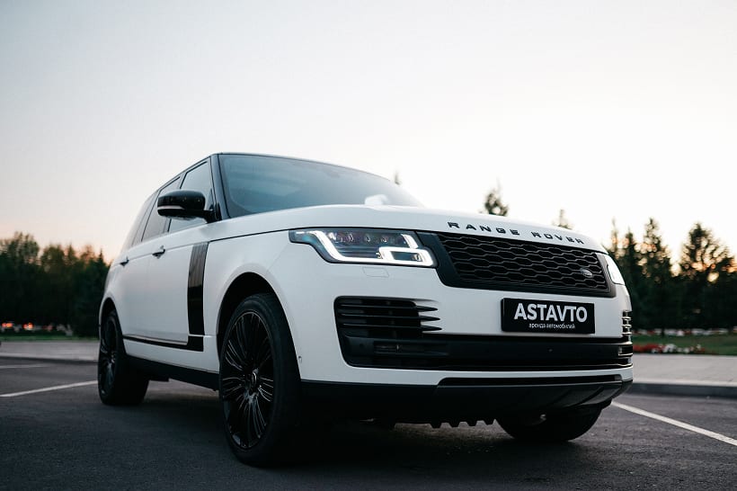 Land Rover Range Rover 2019 — аренда от 200000 Br/сутки