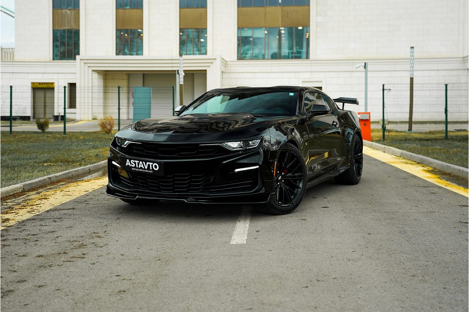 Chevrolet Camaro 2021 — аренда от 90000 ₸/сутки
