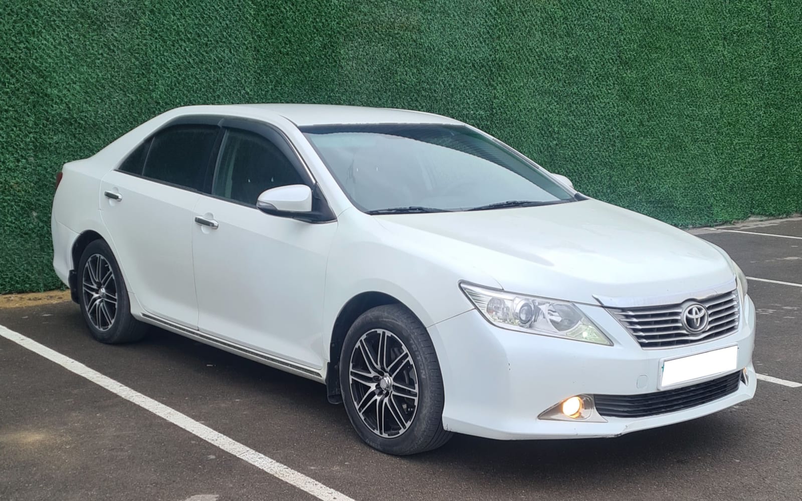 Toyota Camry 50 2013 — аренда от 25000 Br/сутки