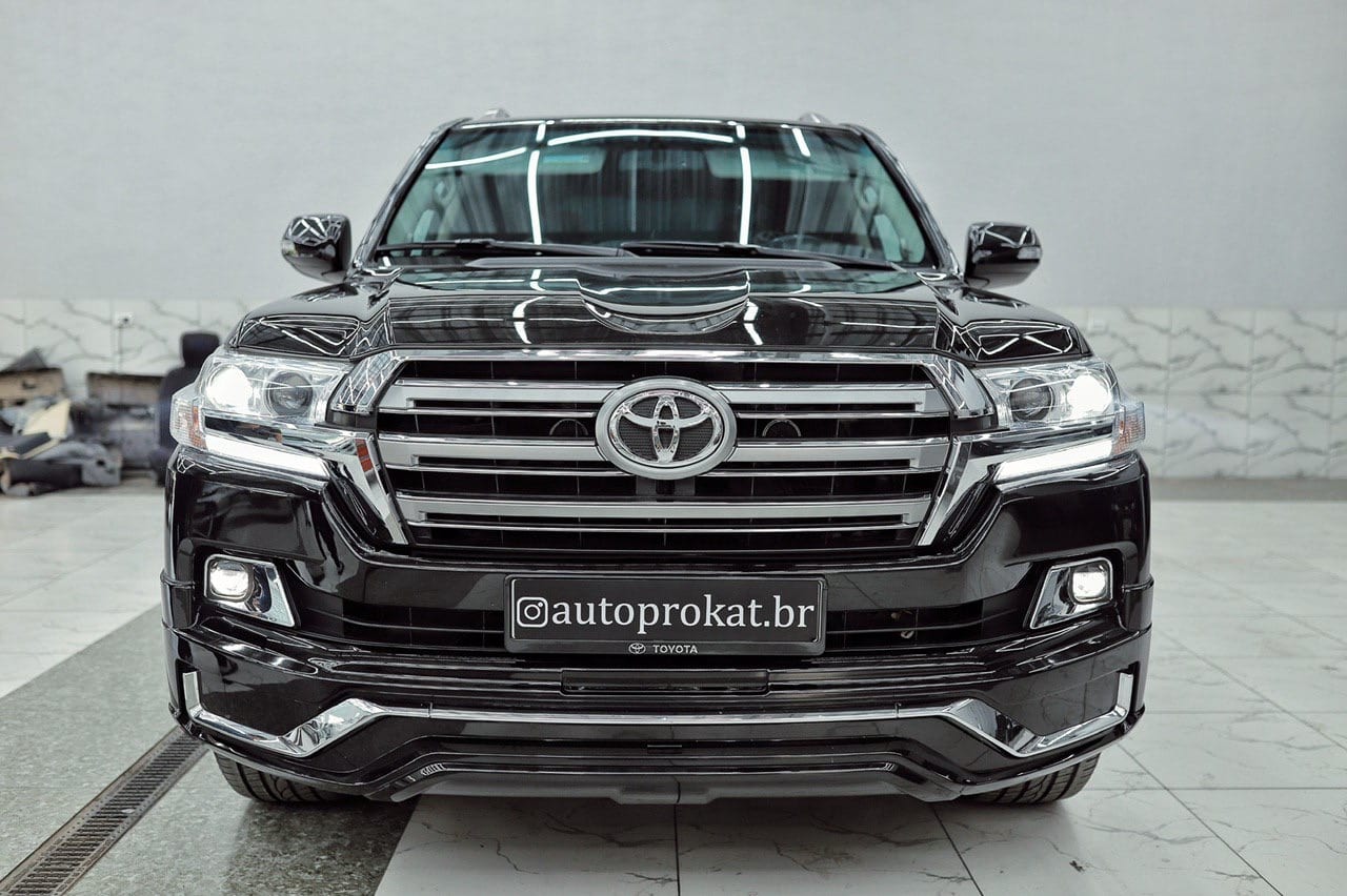 Toyota Land Cruiser 200 — аренда от 65000 Br/сутки