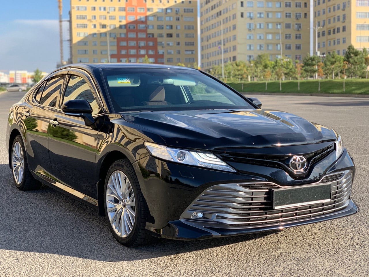 Toyota Camry 70 — фото 2