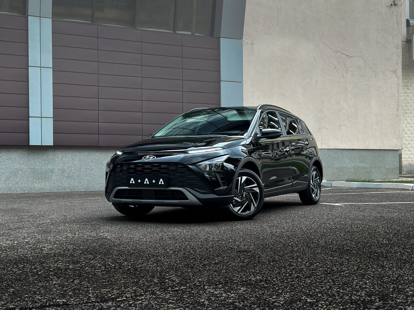 Hyundai Bayon 2023 — аренда от 20000 Br/сутки