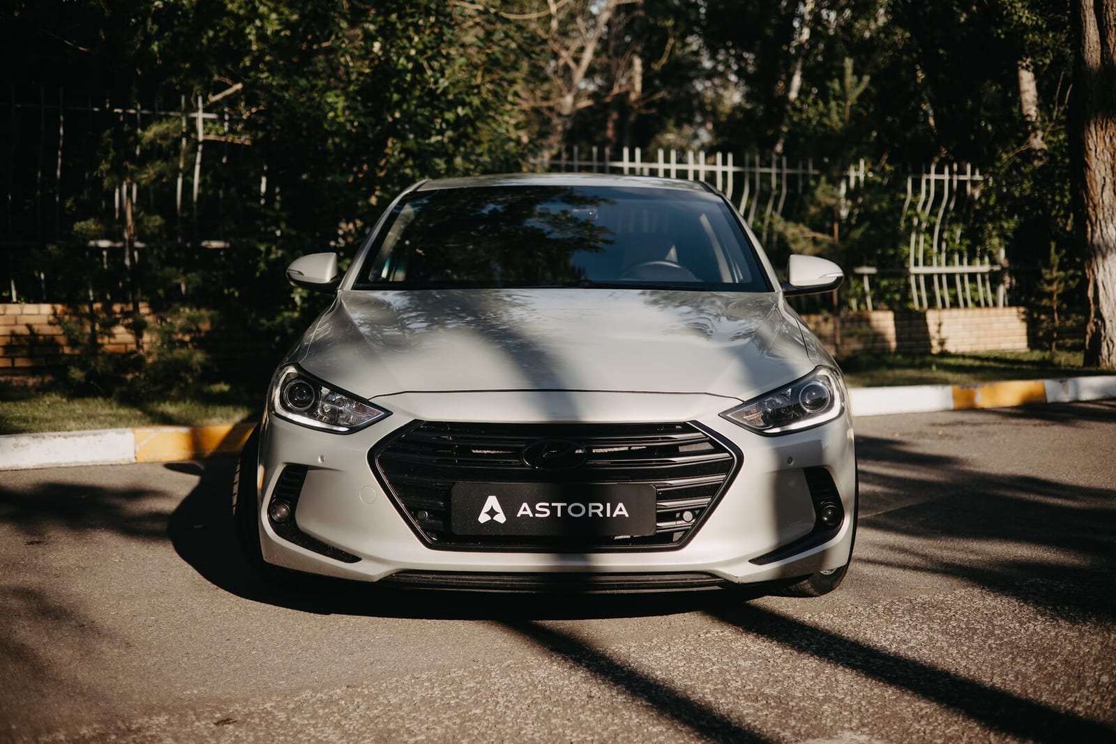 Hyundai Elantra 2017 — фото 2