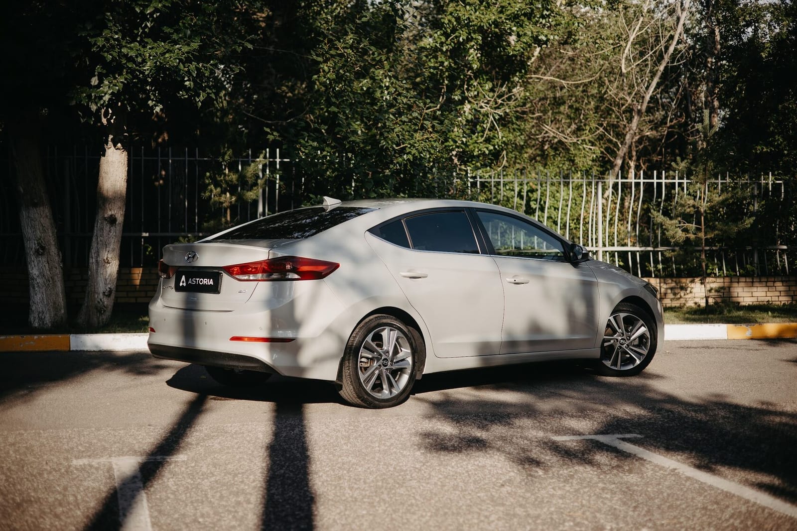 Hyundai Elantra 2017 — фото 3
