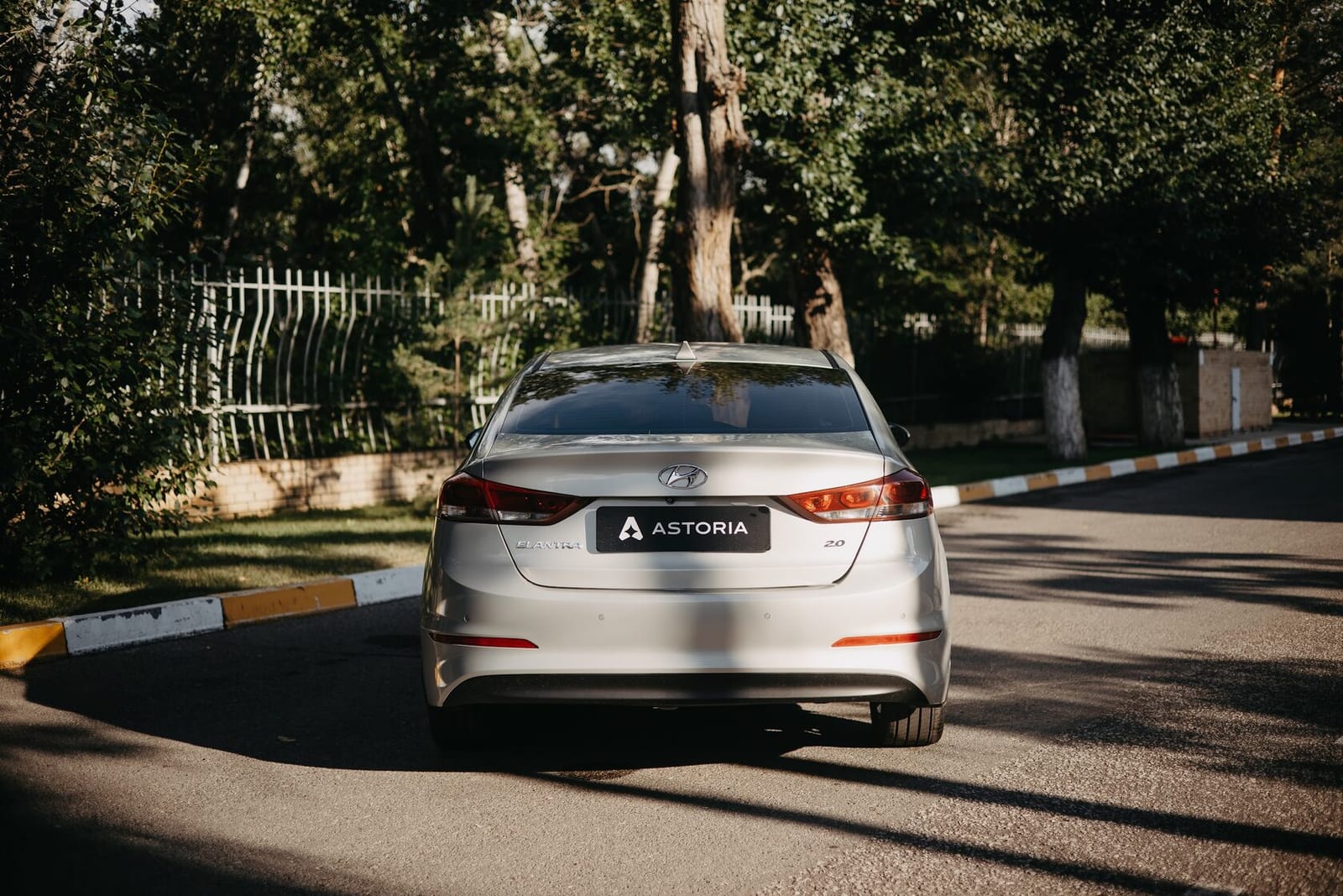 Hyundai Elantra 2017 — фото 4