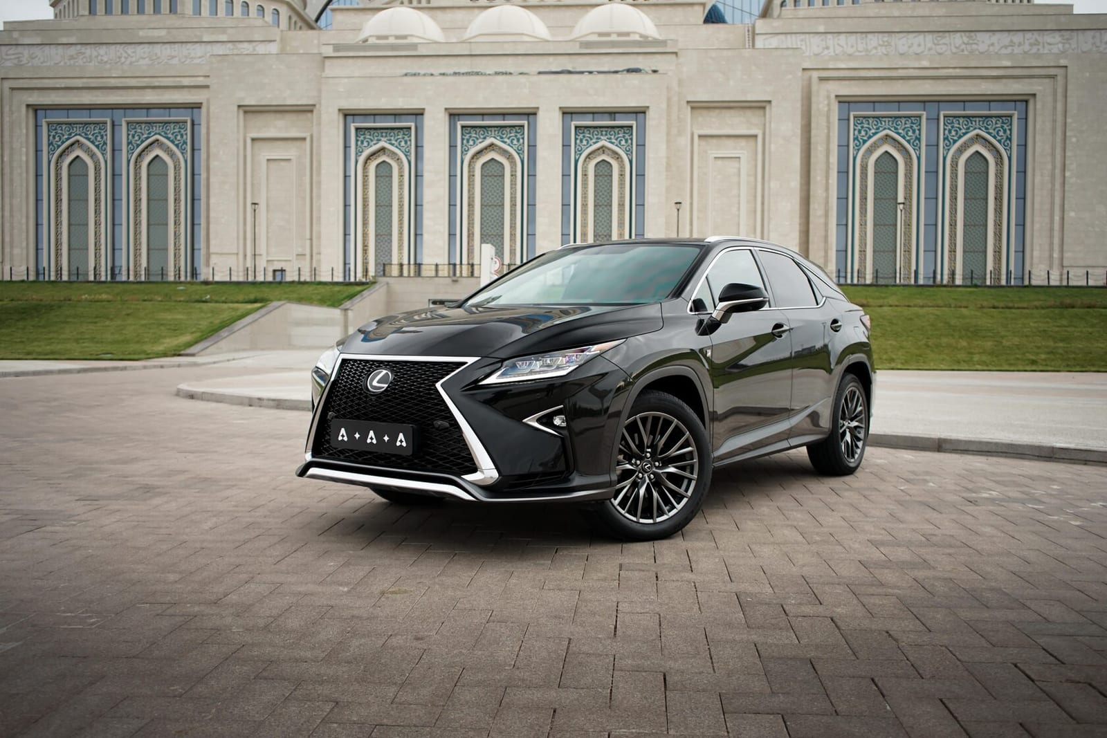 Lexus RX300 F-sport 2020 — фото 4