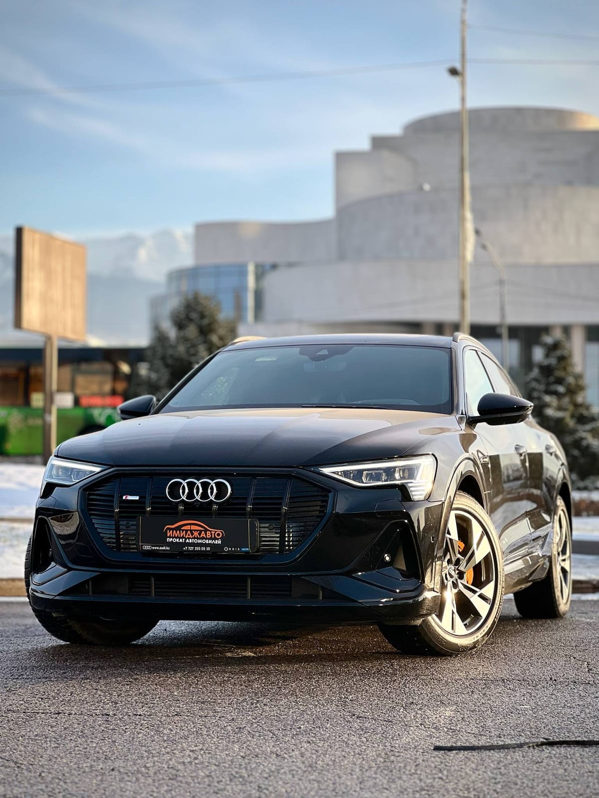 Audi e-tron 2022 — фото 4