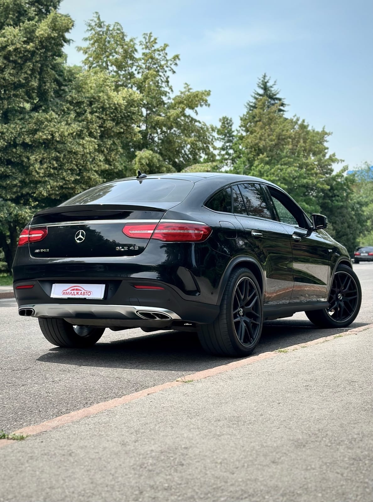 Mercedes-Benz GLE 43 AMG 2019 — фото 4
