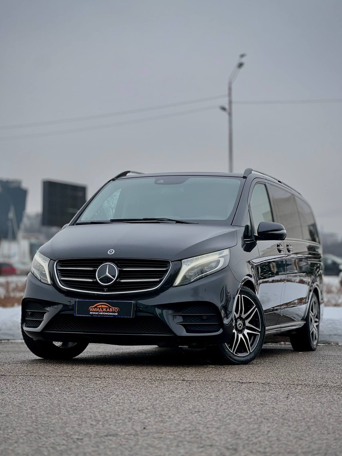 Mercedes-Benz V-Class 2019 — фото 3