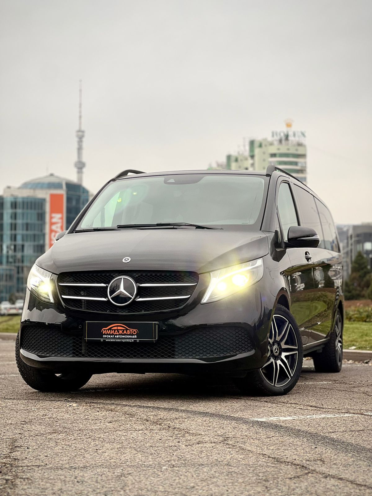Mercedes-Benz V-Class 2023 — аренда от 120000 Br/сутки