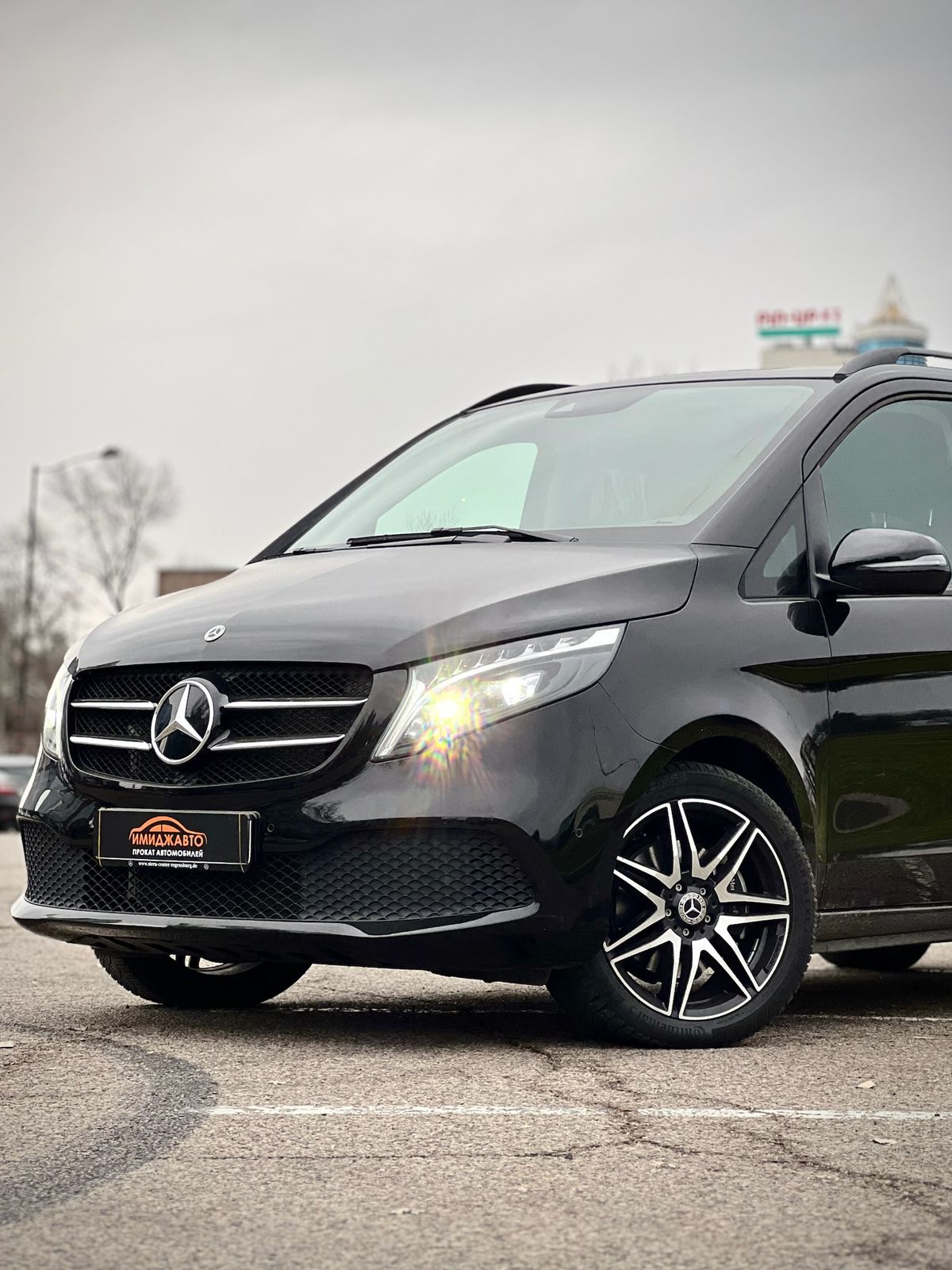 Mercedes-Benz V-Class 2023 — фото 4