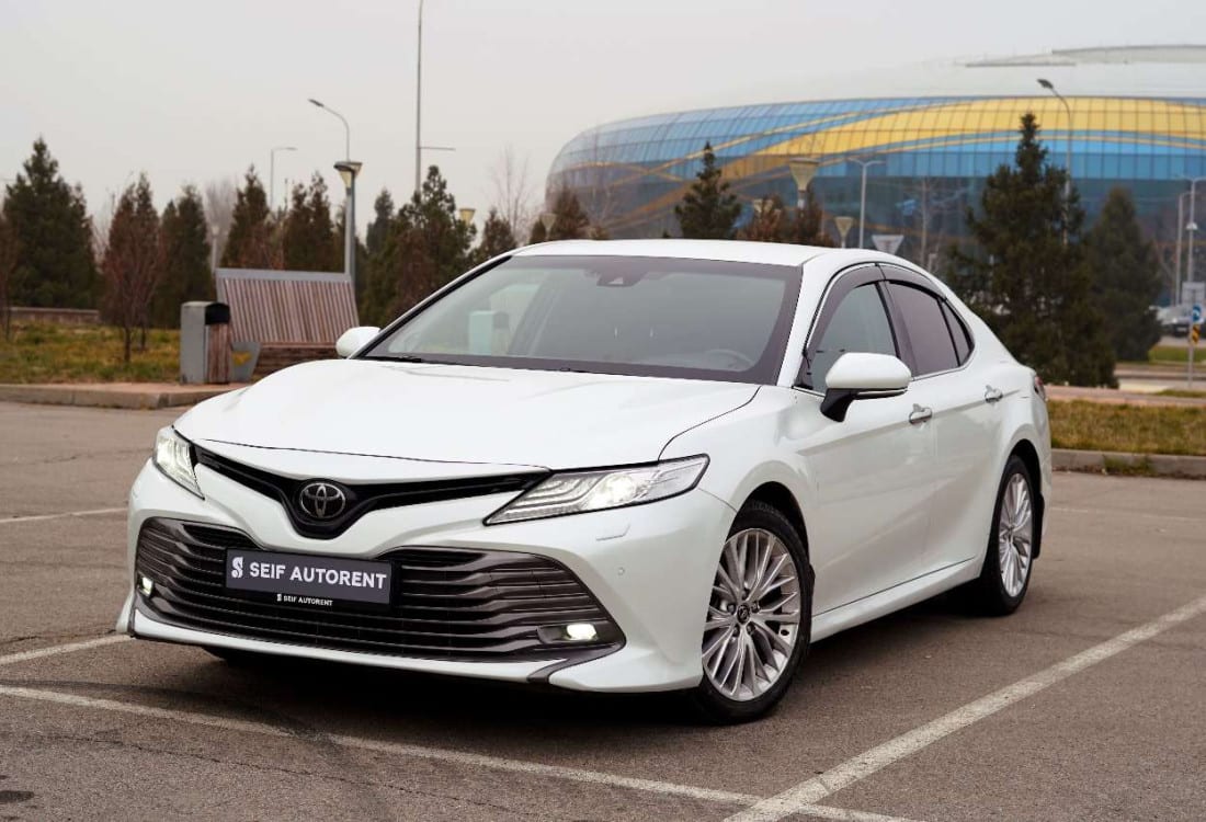 Toyota Camry 2019 — аренда от 40000 Br/сутки