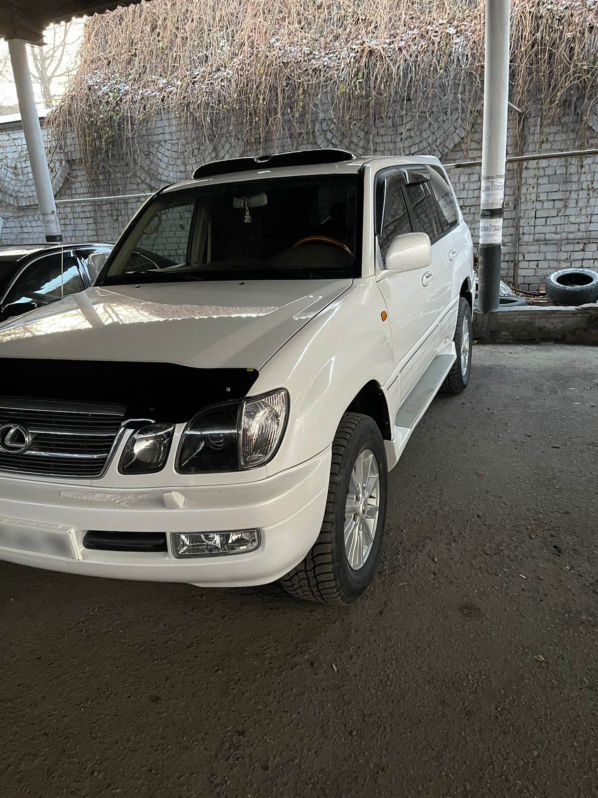 Lexus LX 470 2002 — аренда от 30000 Br/сутки