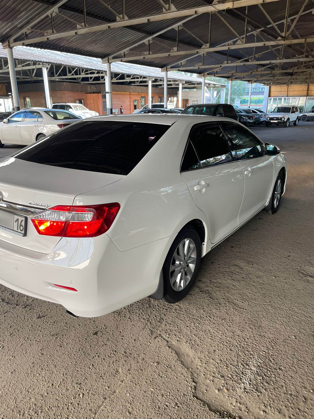 Toyota Camry 2014 — фото 2