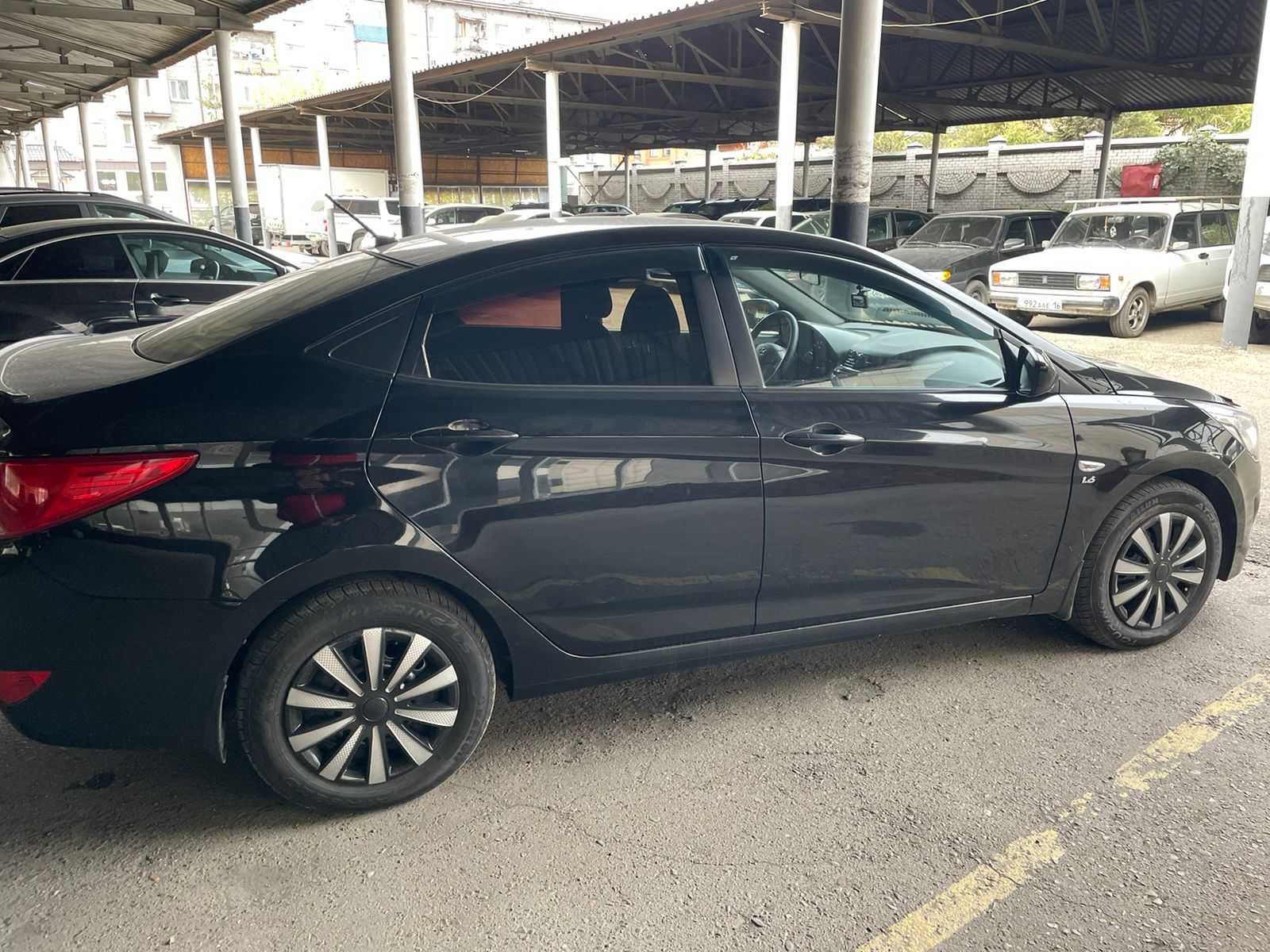 Hyundai Solaris 2015 — фото 2