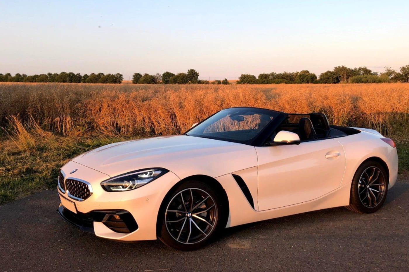 BMW Z4 Cabrio 2021 — аренда от 150000 Br/сутки