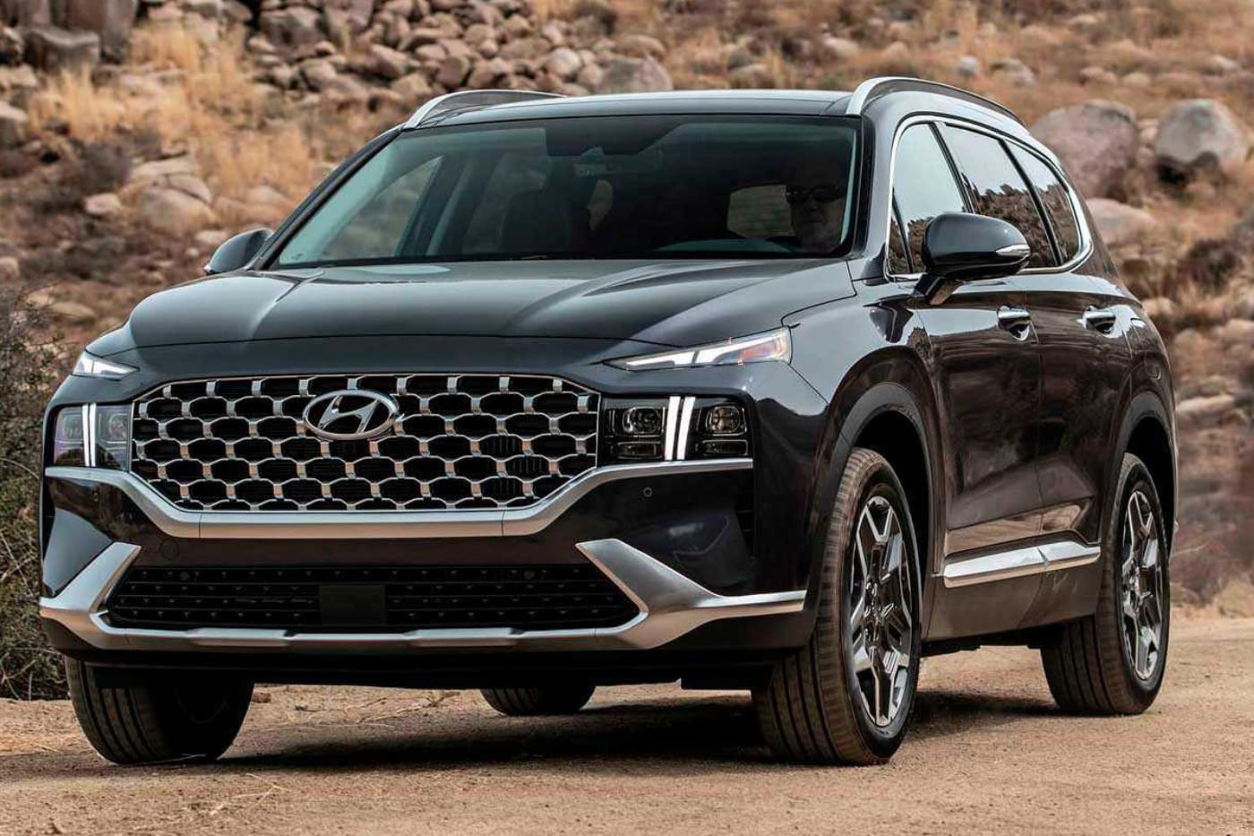 Hyundai Santa Fe 2022 — аренда от 45000 Br/сутки