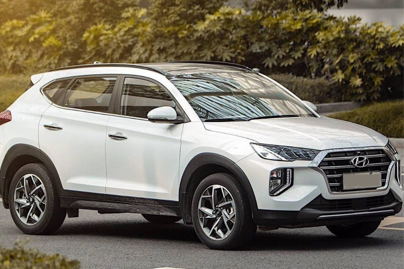 Hyundai Tucson 2023 — аренда от 45000 Br/сутки