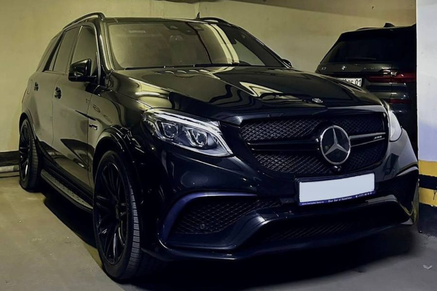 Mercedes-Benz GLE 63 2016 — аренда от 180000 Br/сутки