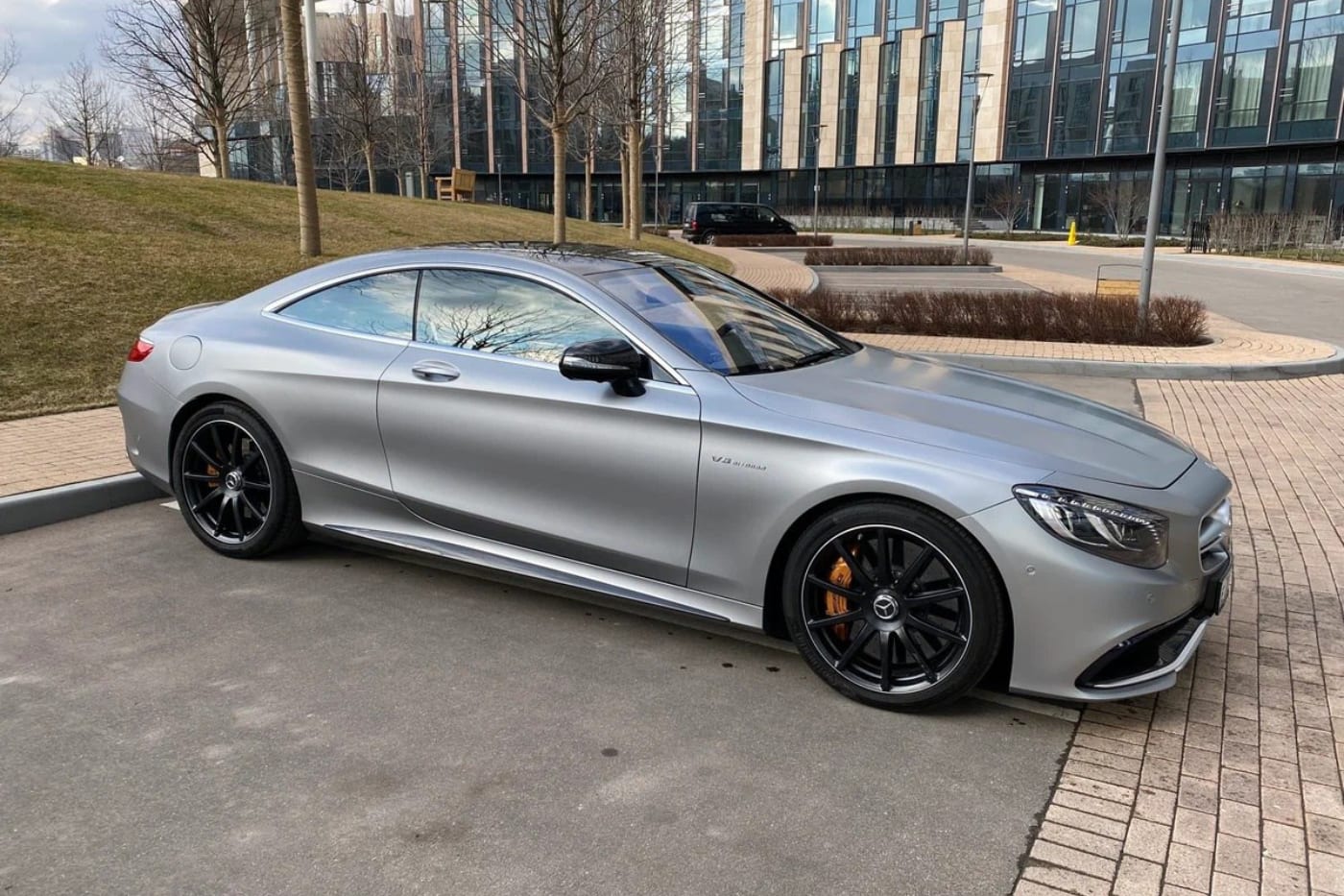 Mercedes-Benz S63 Coupe 2016 — аренда от 250000 Br/сутки