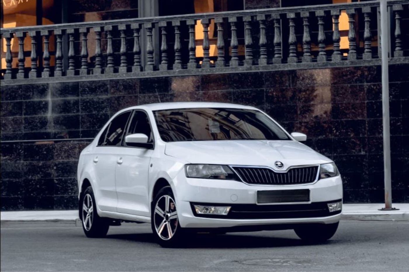 Skoda Rapid 2016 — аренда от 14000 Br/сутки