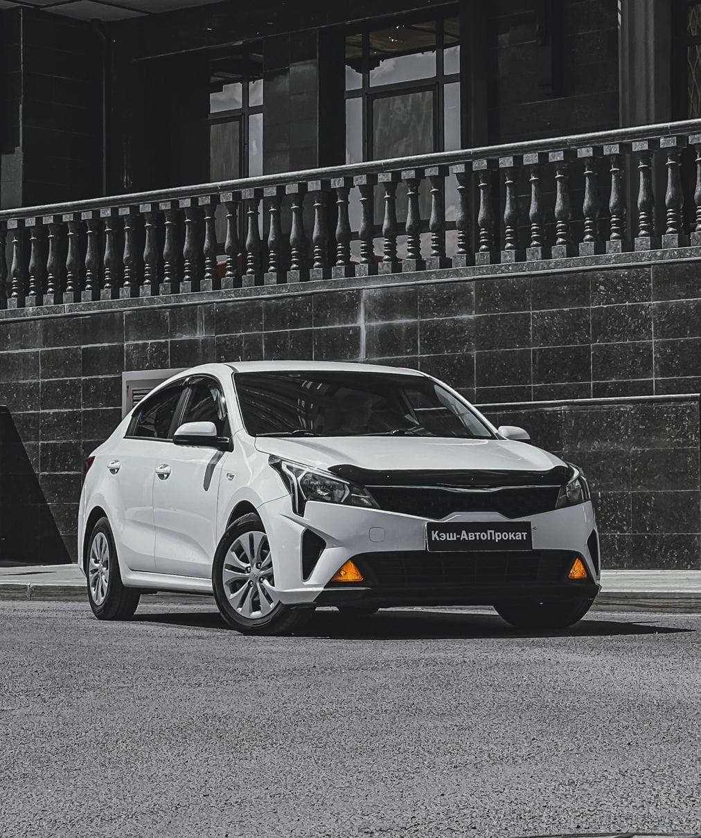 Kia Rio 2022 — аренда от 19000 Br/сутки
