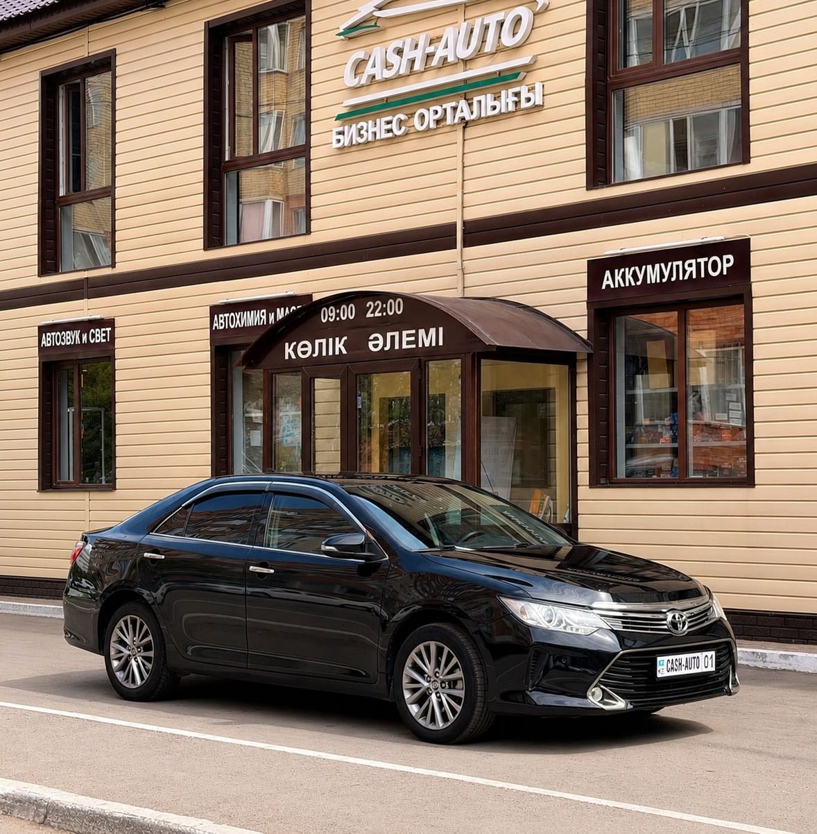Toyota Camry 2017 — аренда от 30000 Br/сутки