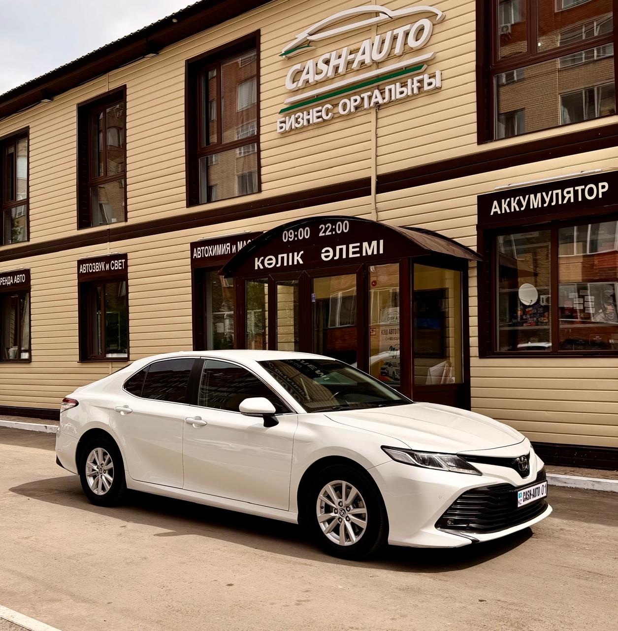 Toyota Camry 2021 — аренда от 35000 ₸/сутки
