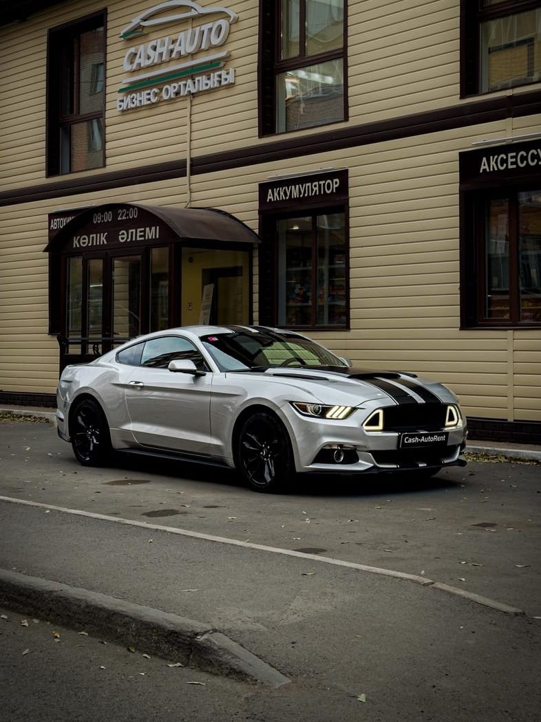 Ford Mustang 2017 — аренда от 47000 Br/сутки