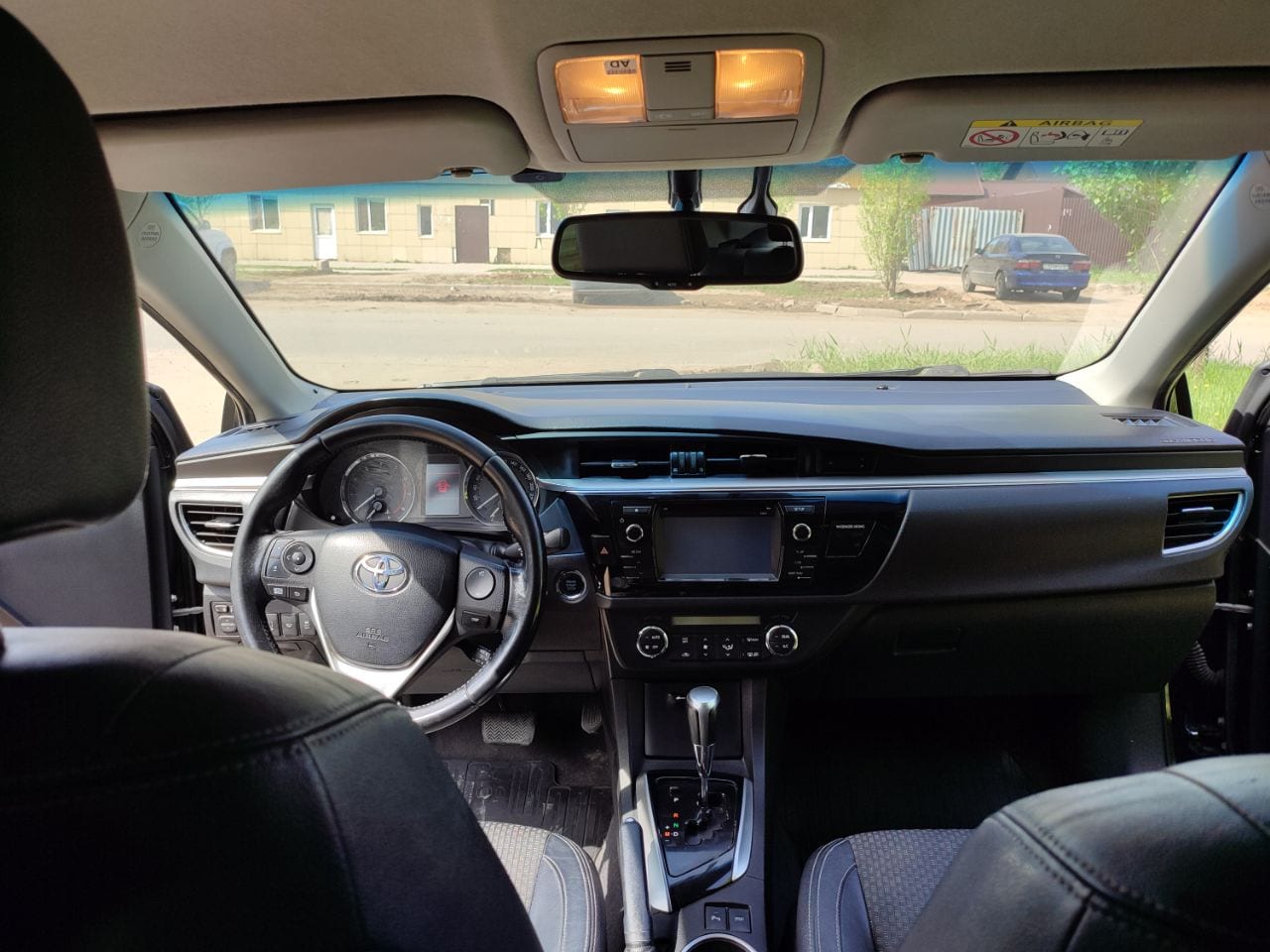 Toyota Corolla — фото 2