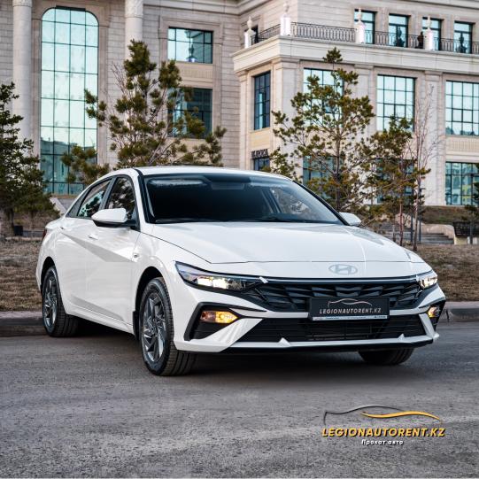 Hyundai Elantra — фото 2