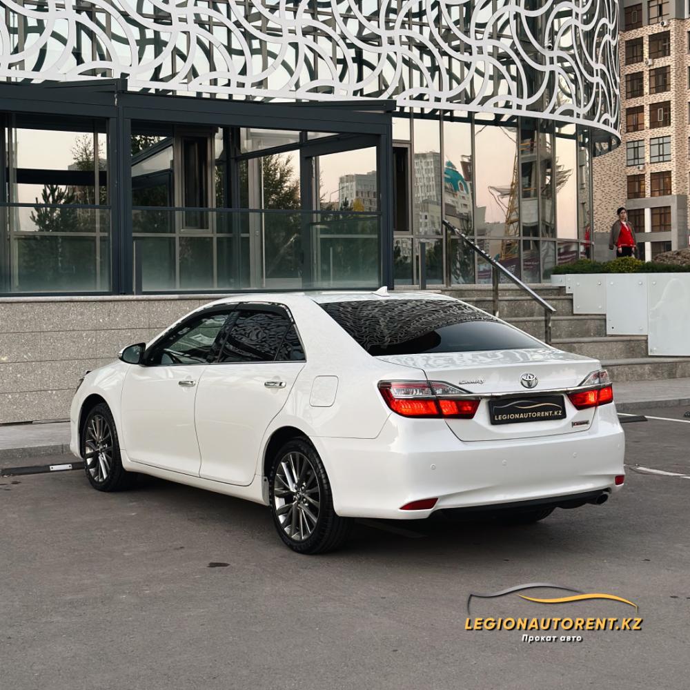 Toyota Camry XV55 — фото 2