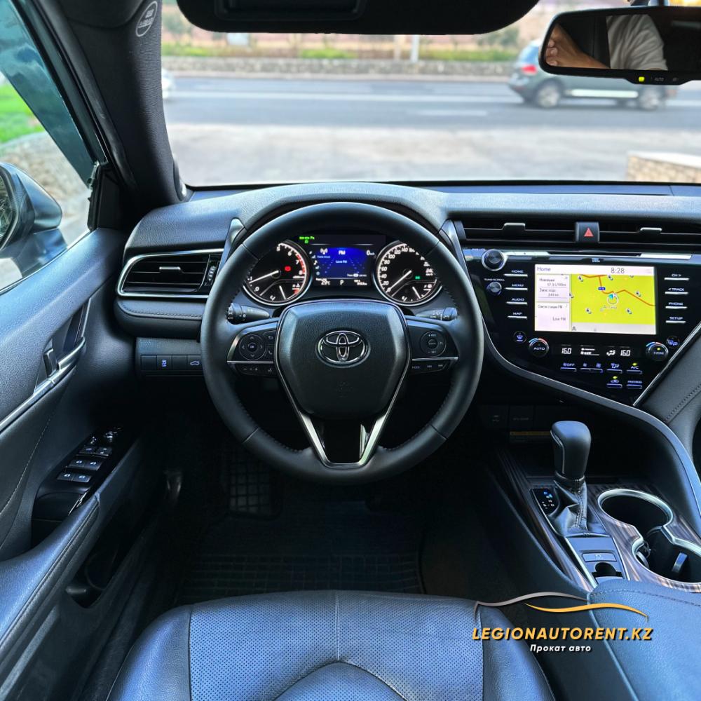 Toyota Camry XV70 Luxe Safety — фото 3